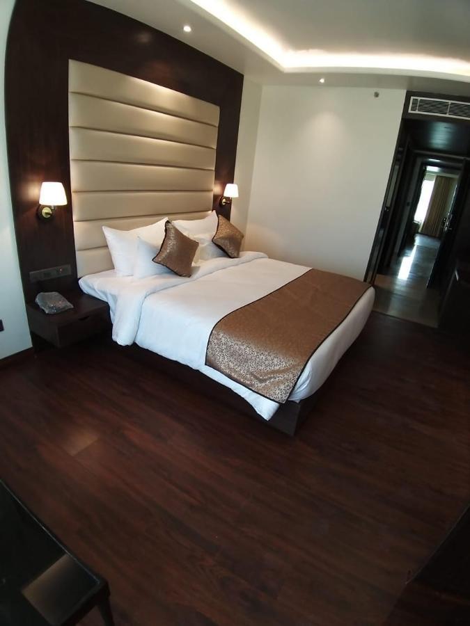 Hotel Dvij Inn Divisione di Divisione di Jaipur Esterno foto