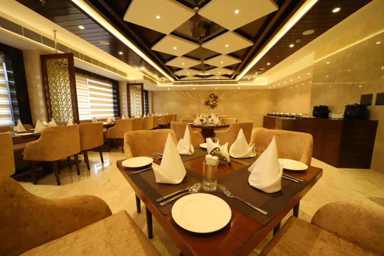 Hotel Dvij Inn Divisione di Divisione di Jaipur Esterno foto